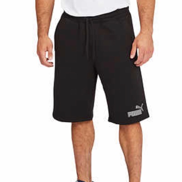 🆕 PUMA Fleece Logo Shorts - Picture 1 of 6